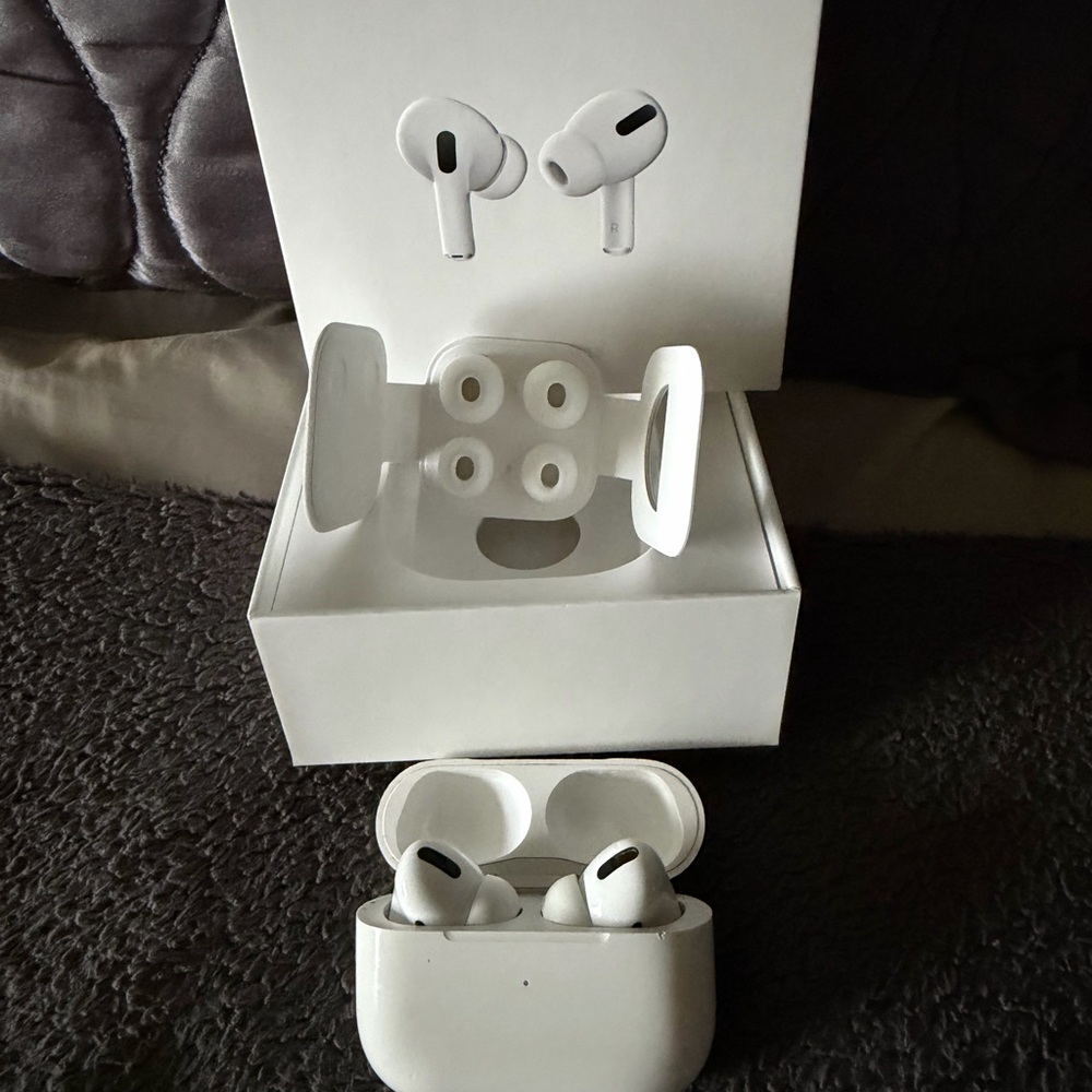 AirPods Pro Earbuds with Charging Case - White